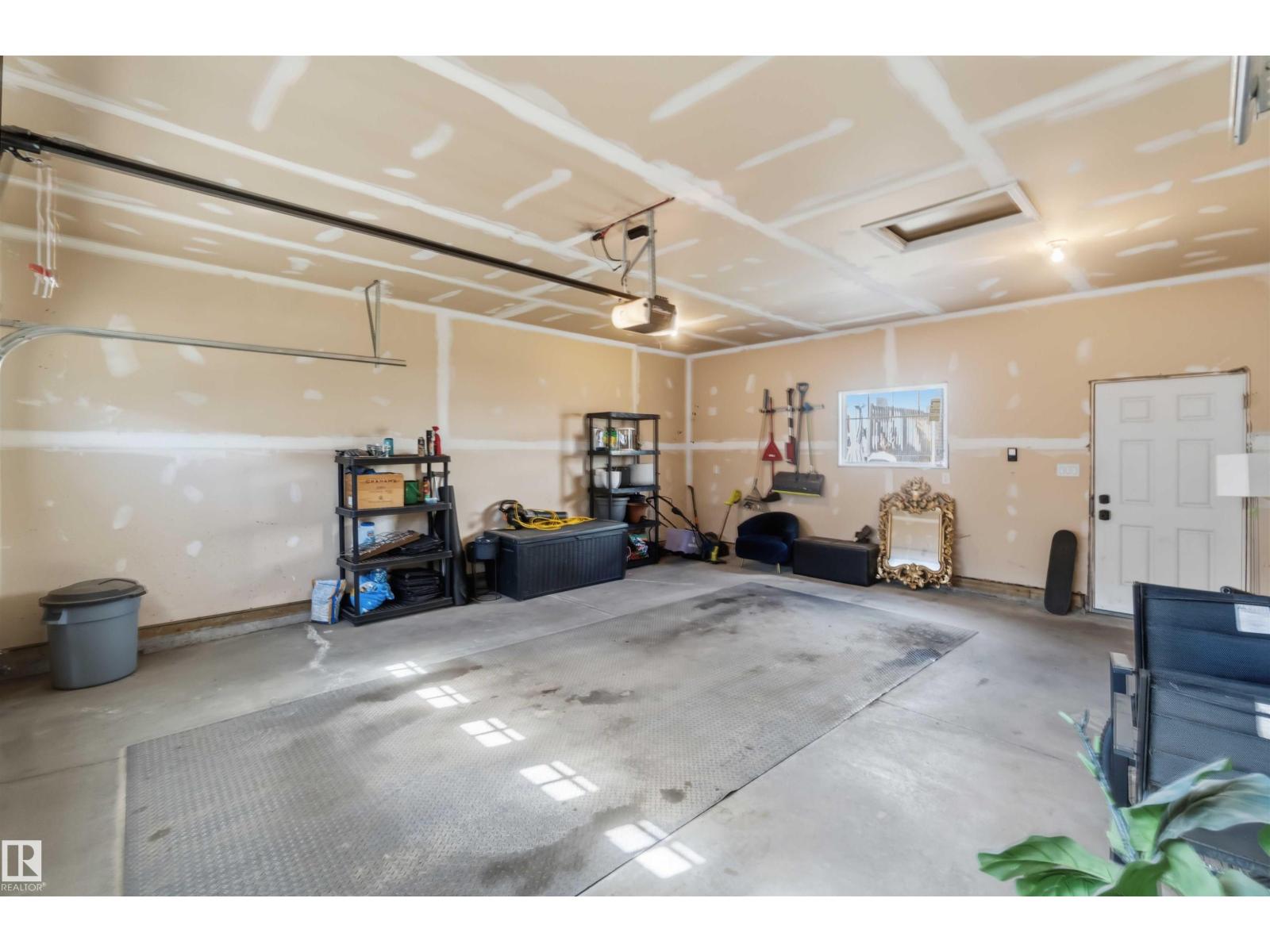 2689 SIR ARTHUR CURRIE WY NW - 55