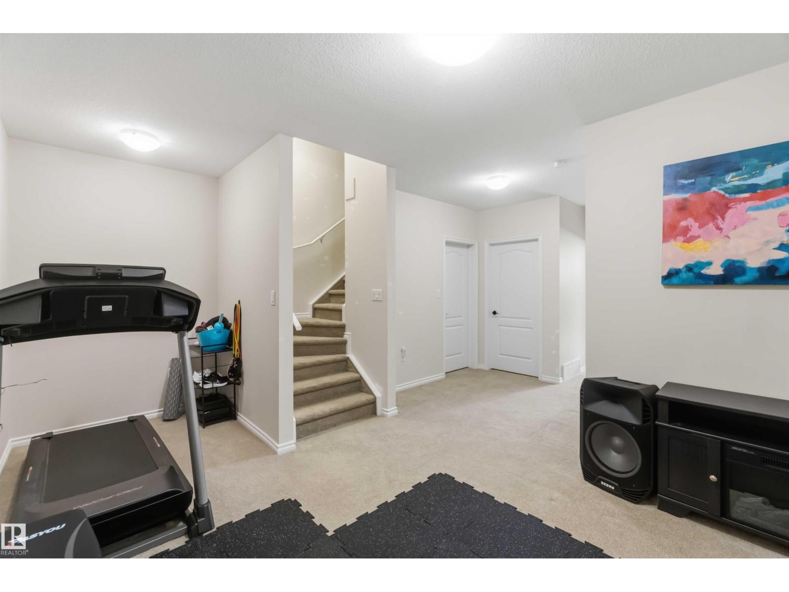 2689 SIR ARTHUR CURRIE WY NW - 37