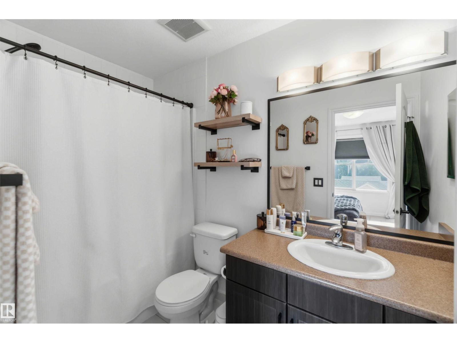 2689 SIR ARTHUR CURRIE WY NW - 35