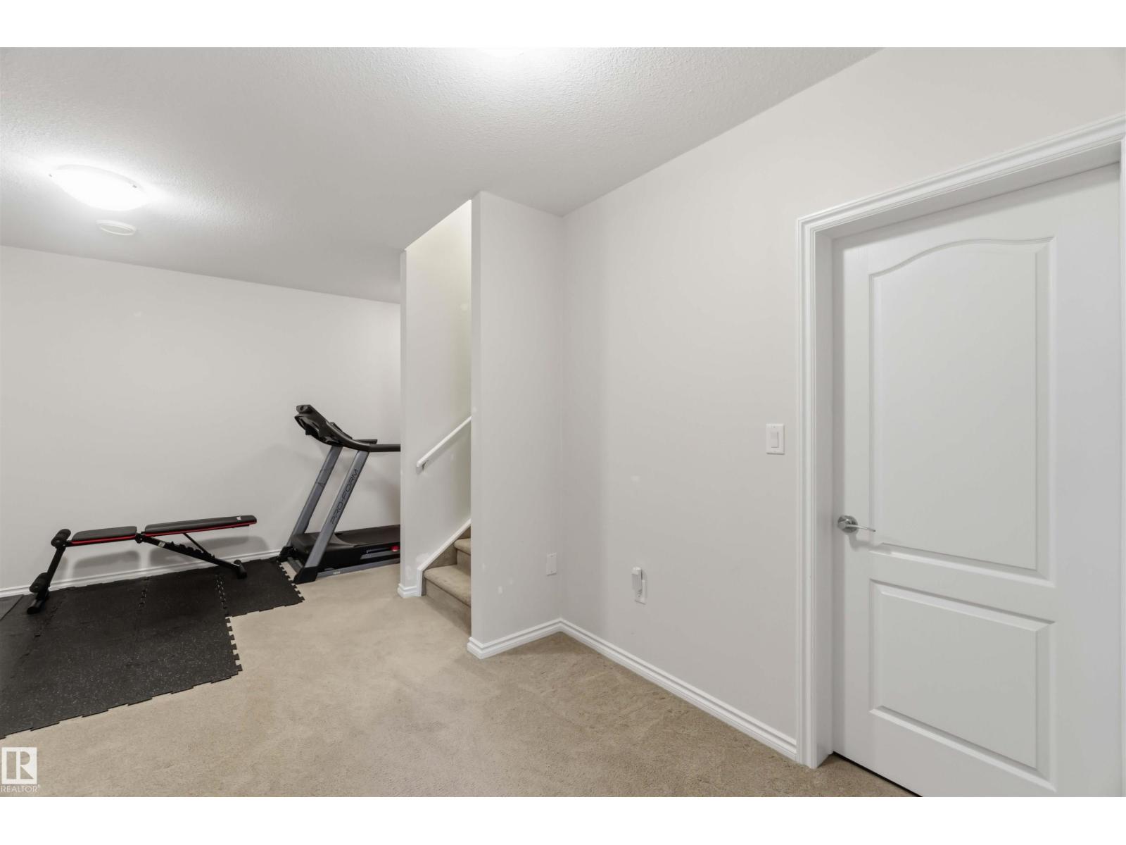 2689 SIR ARTHUR CURRIE WY NW - 38