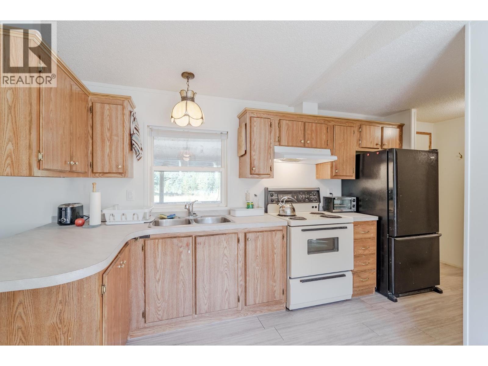 7778 MACHETE LAKE ROAD, Bridge Lake