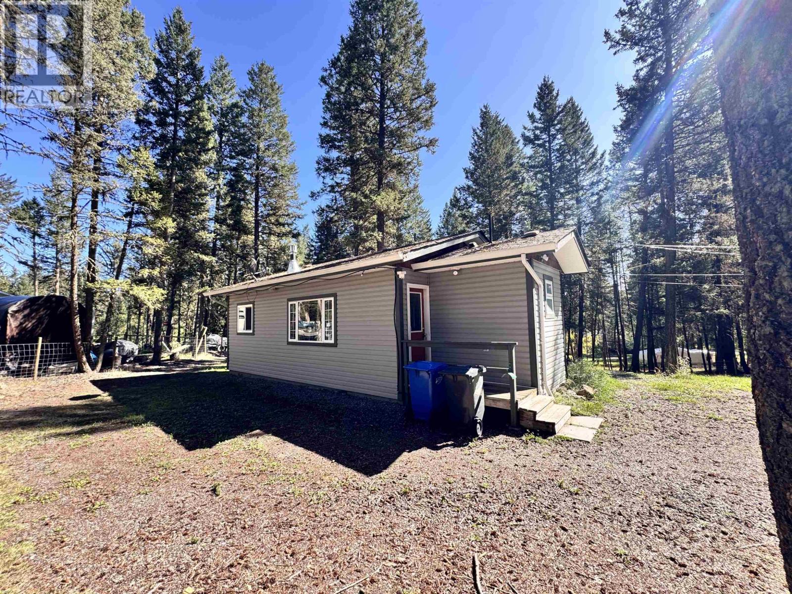 4907 GLOINNZUN DRIVE, 108 Mile Ranch — photo 2