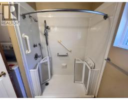 4907 Gloinnzun Drive, 108 Mile Ranch, BC V0K2Z0 Photo 12