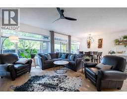 Bedroom - 98 Chapala Grove Se, Calgary, AB T2X3V5 Photo 9