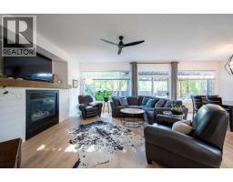 4pc Bathroom - 98 Chapala Grove Se, Calgary, AB T2X3V5 Photo 8