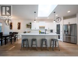 4pc Bathroom - 98 Chapala Grove Se, Calgary, AB T2X3V5 Photo 7