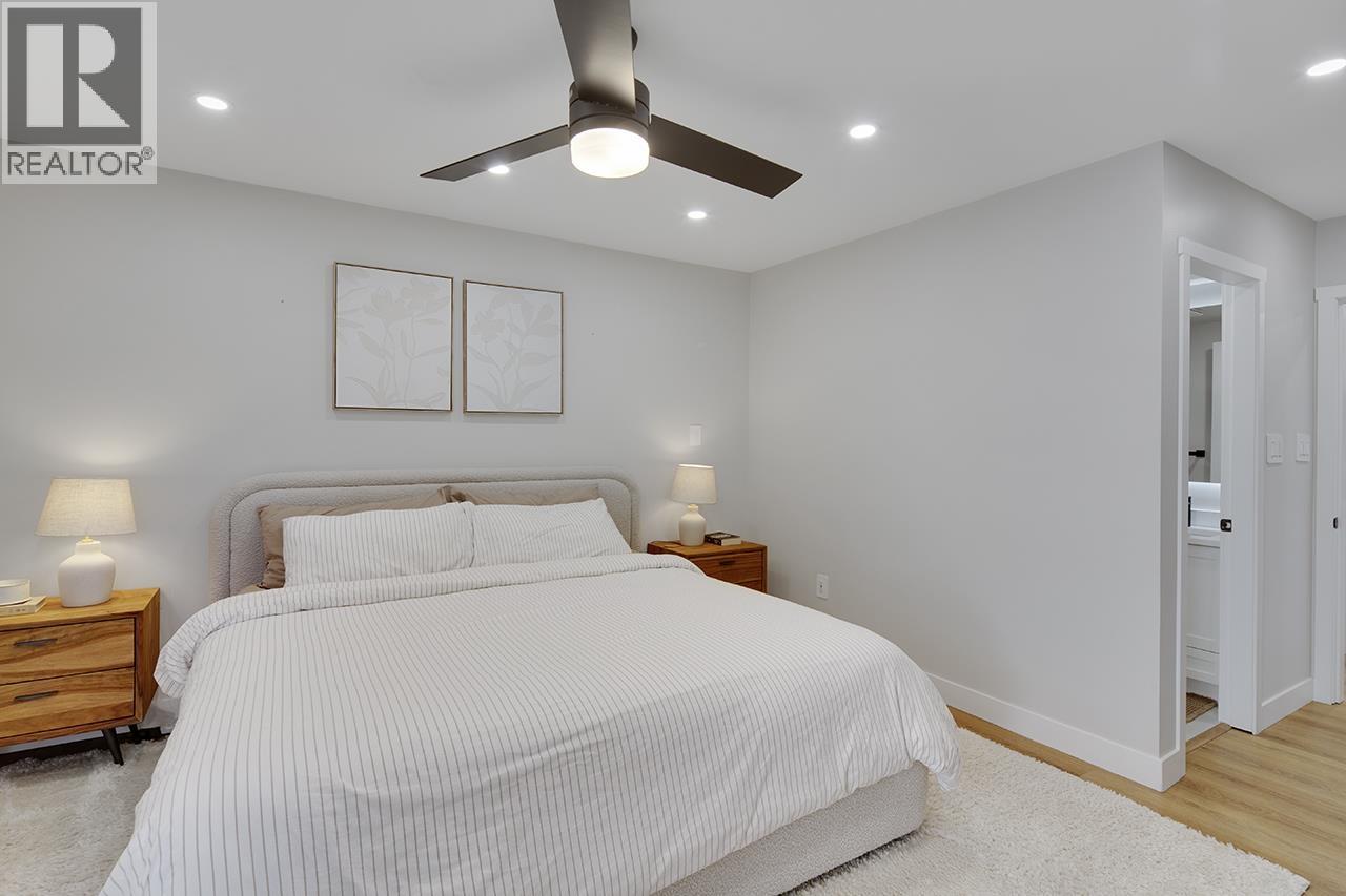 303 1877 W 5TH AVENUE, Vancouver