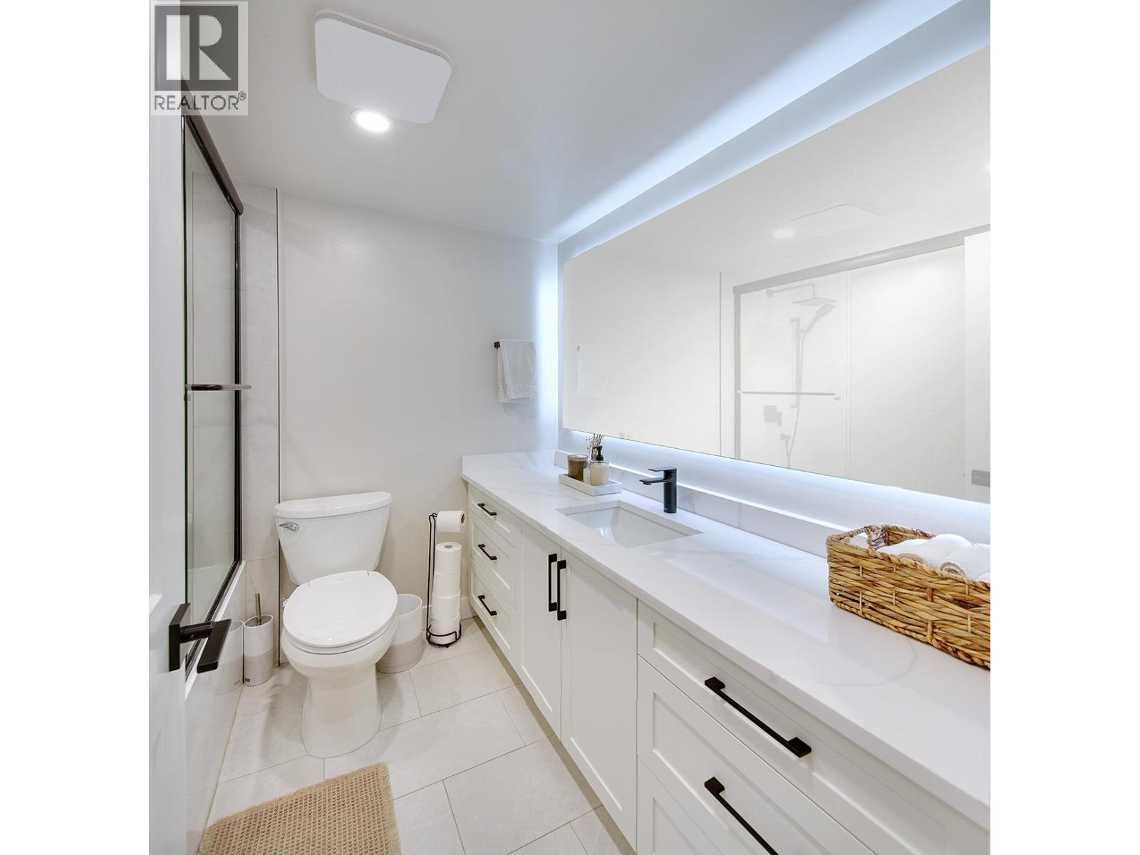 303 1877 W 5TH AVENUE, Vancouver