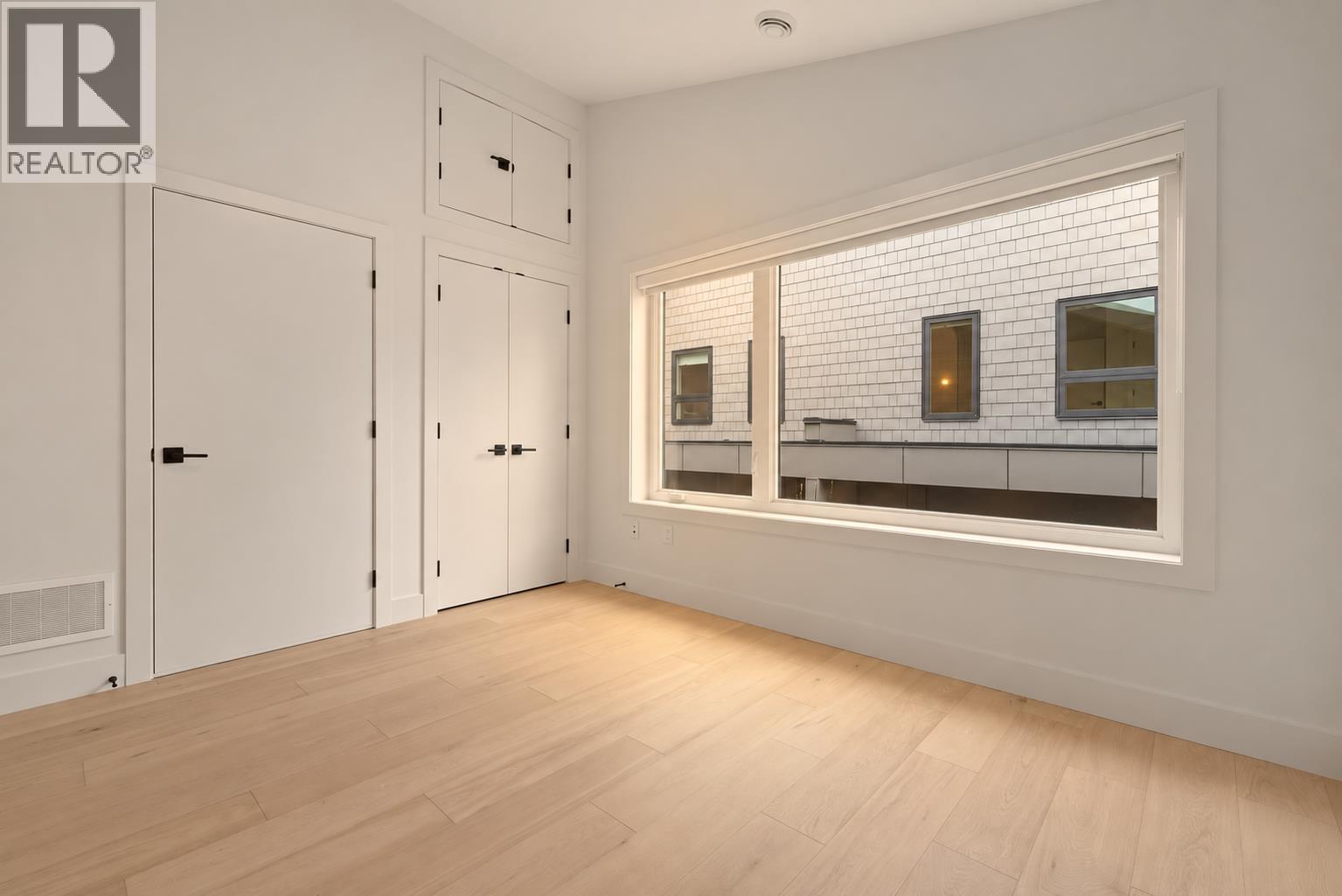 1 2539 GRANT STREET, Vancouver