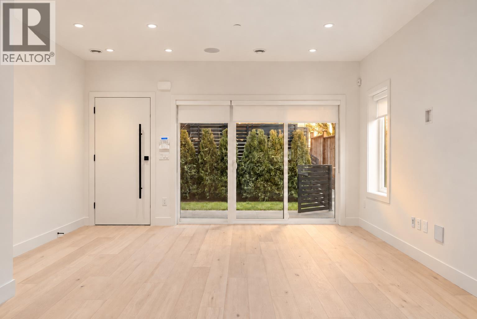 1 2539 GRANT STREET, Vancouver