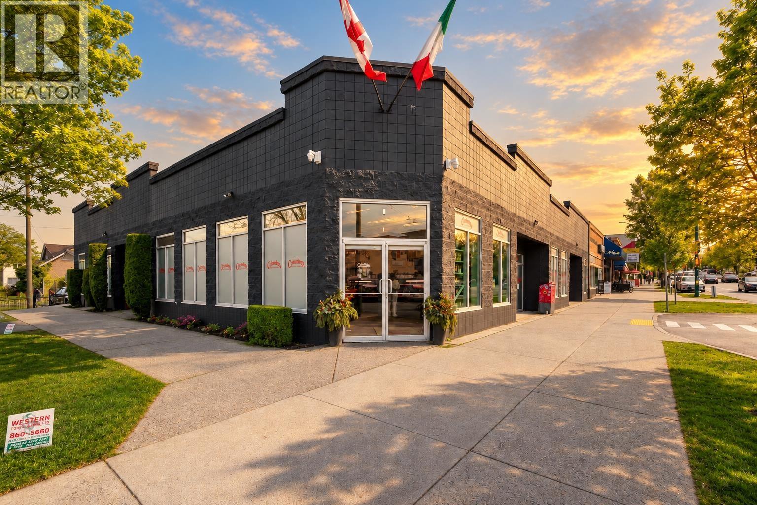 1 2539 GRANT STREET, Vancouver