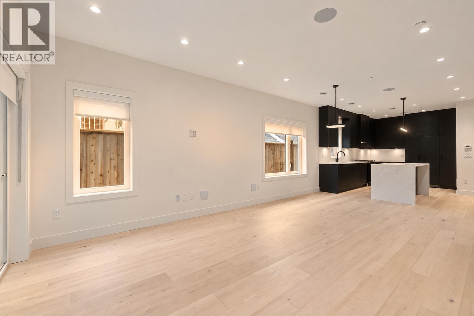 1 2539 GRANT STREET, Vancouver