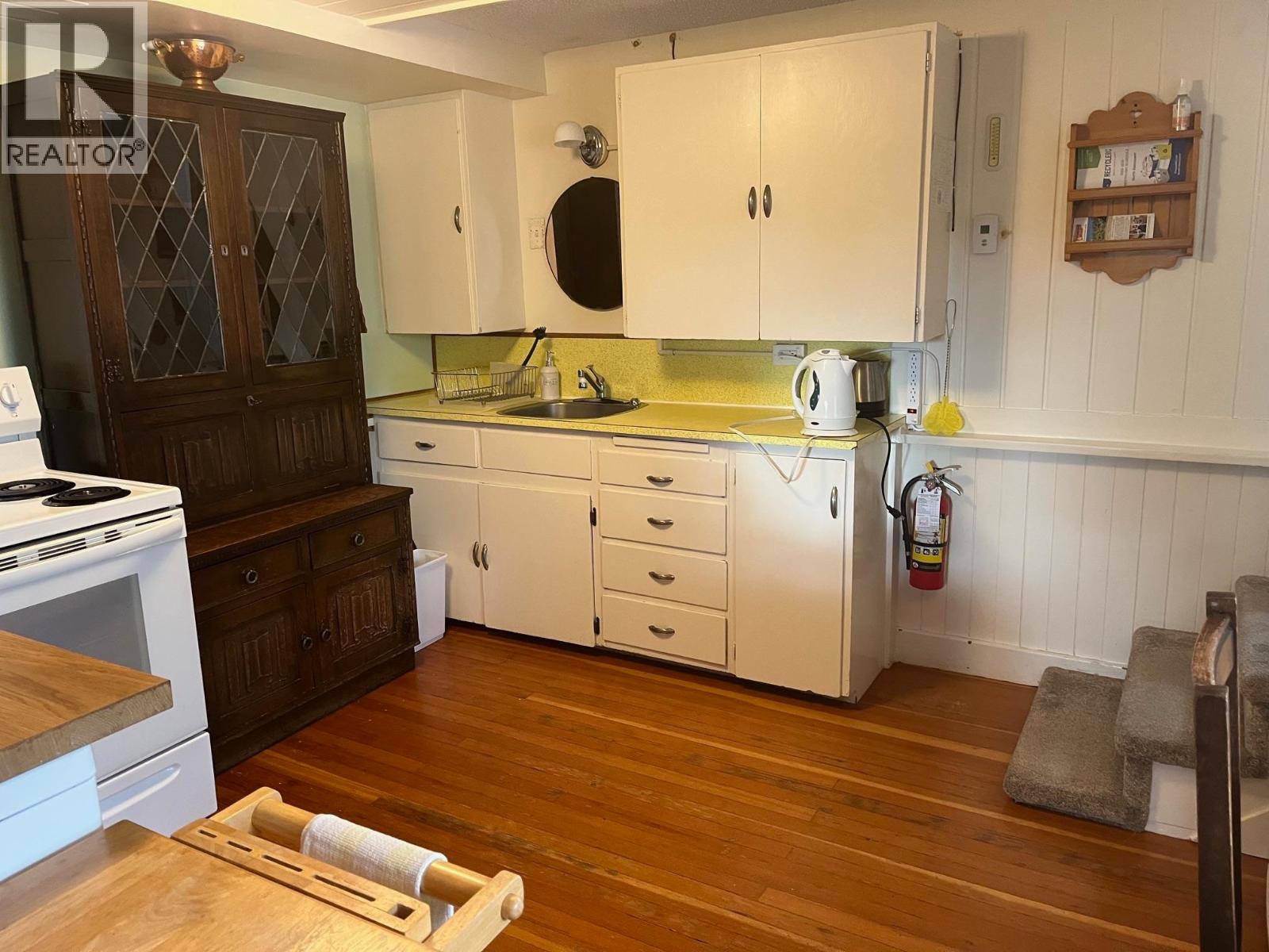 1617 W GRAND BOULEVARD, North Vancouver