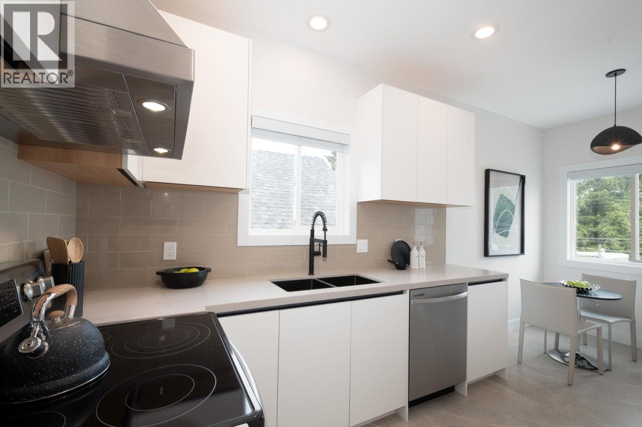 827 E 32ND AVENUE, Vancouver