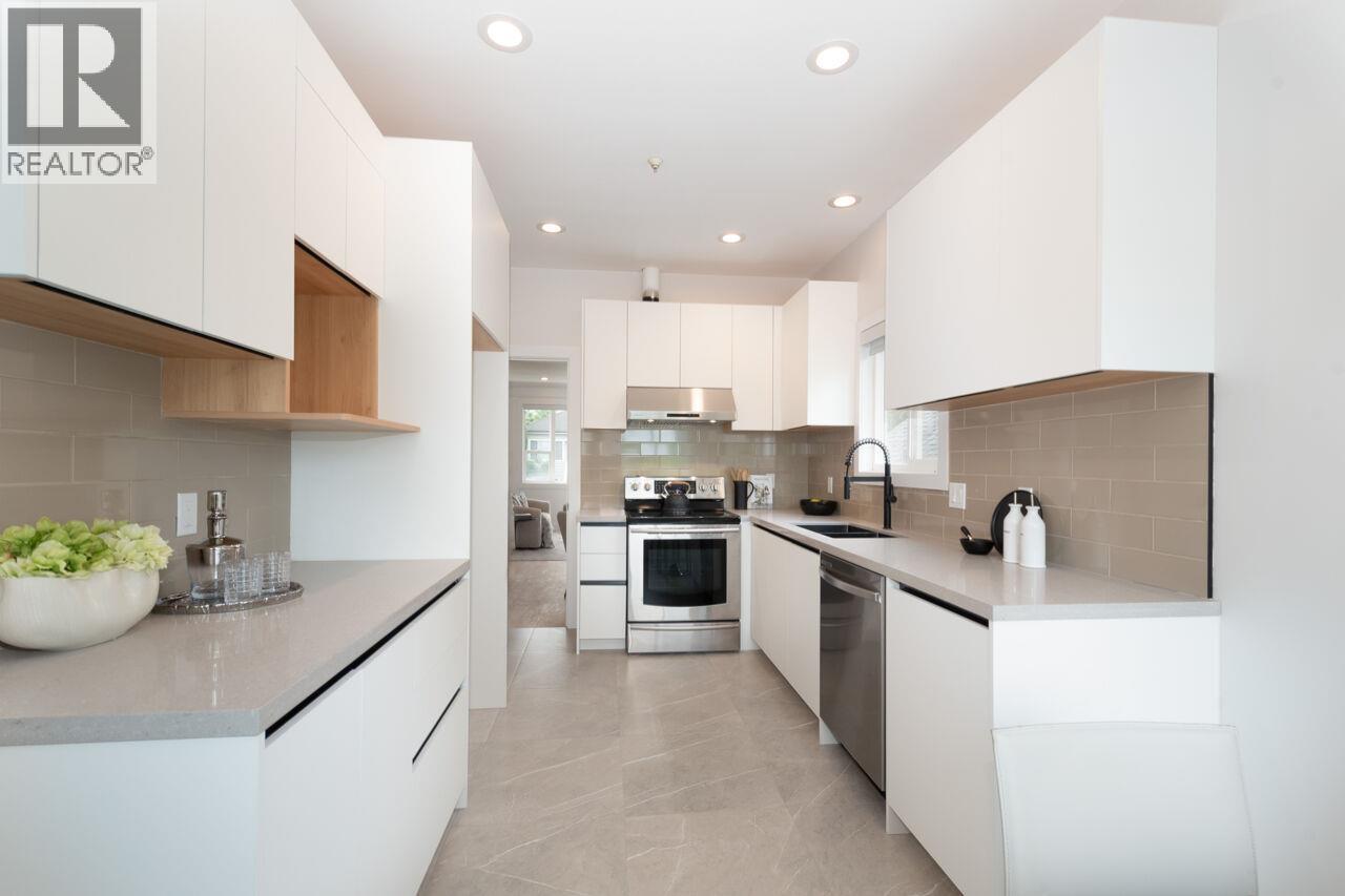827 E 32ND AVENUE, Vancouver