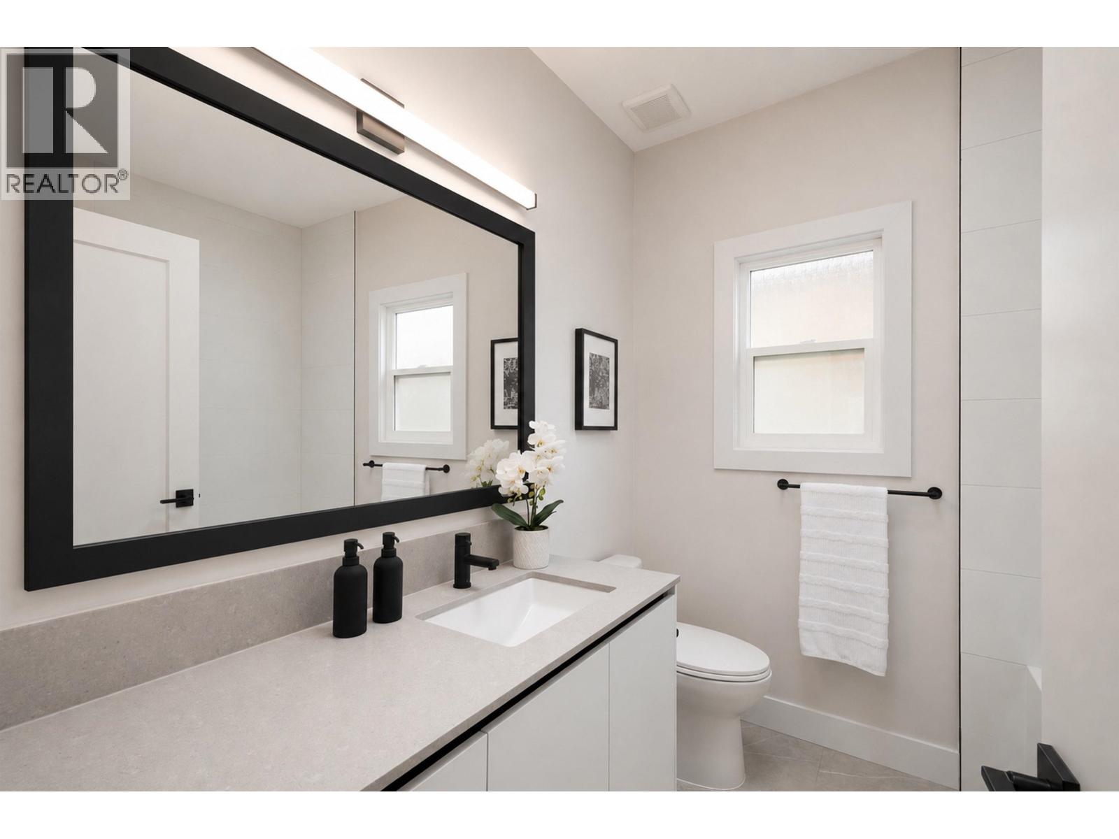 827 E 32ND AVENUE, Vancouver