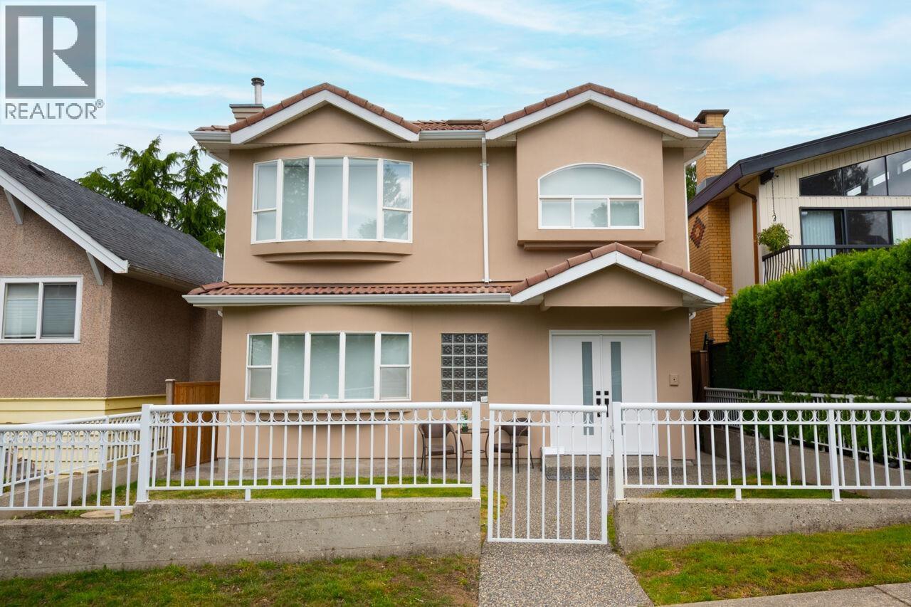827 E 32ND AVENUE, Vancouver