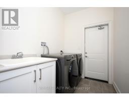 8 Tremoy Road, East Gwillimbury, ON L9N0T4 Photo 30