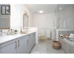 Laundry room - 8 Tremoy Road, East Gwillimbury, ON L9N0T4 Photo 7