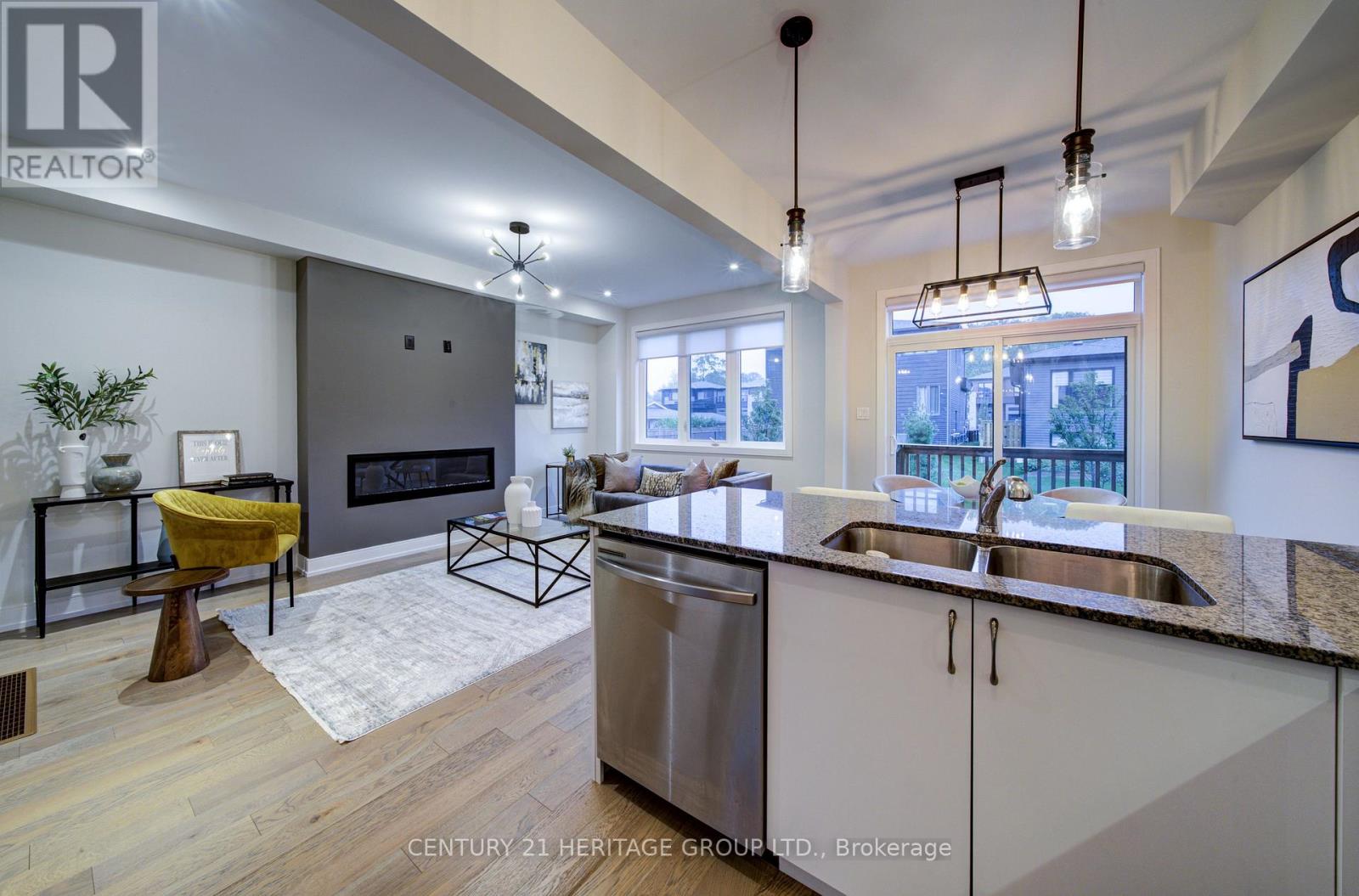 40 EBERHARDT DRIVE - 15