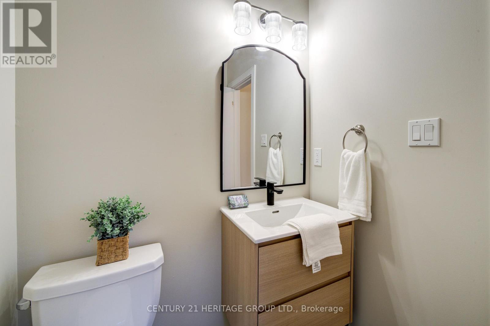 40 EBERHARDT DRIVE - 19