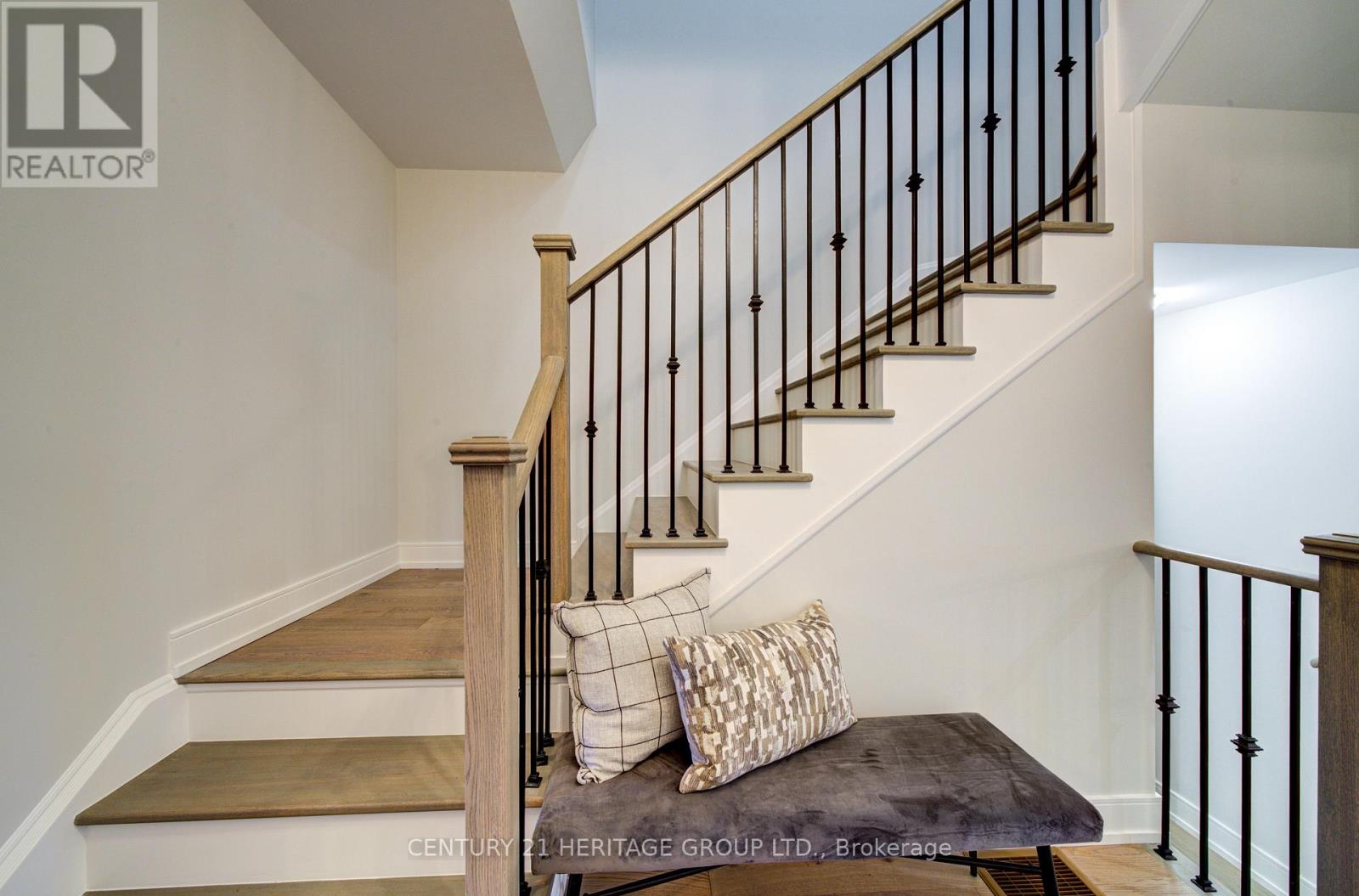 40 EBERHARDT DRIVE - 20