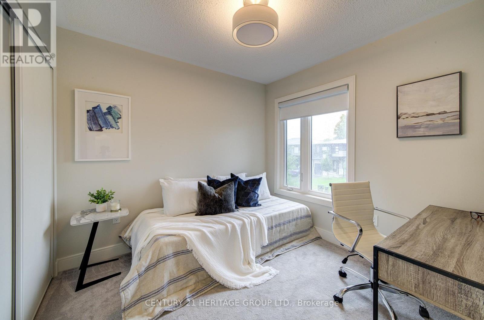 40 EBERHARDT DRIVE - 28