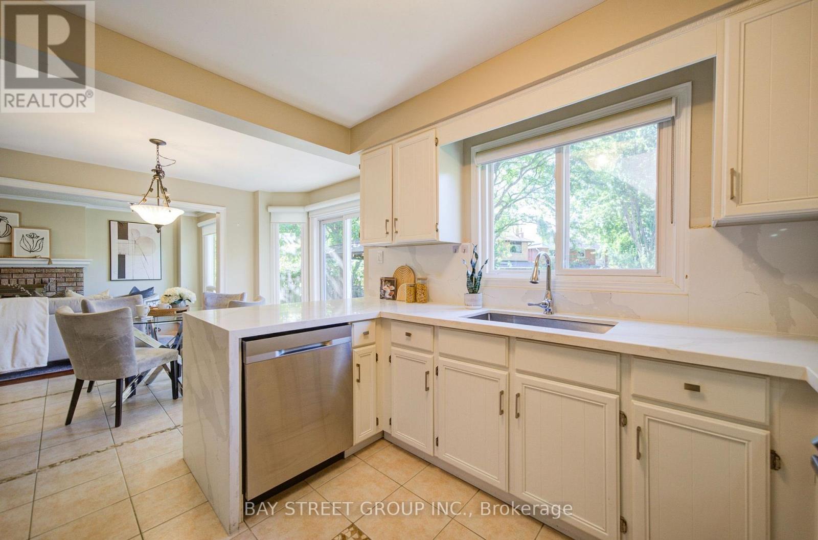 1348 WINDRUSH DRIVE - 11
