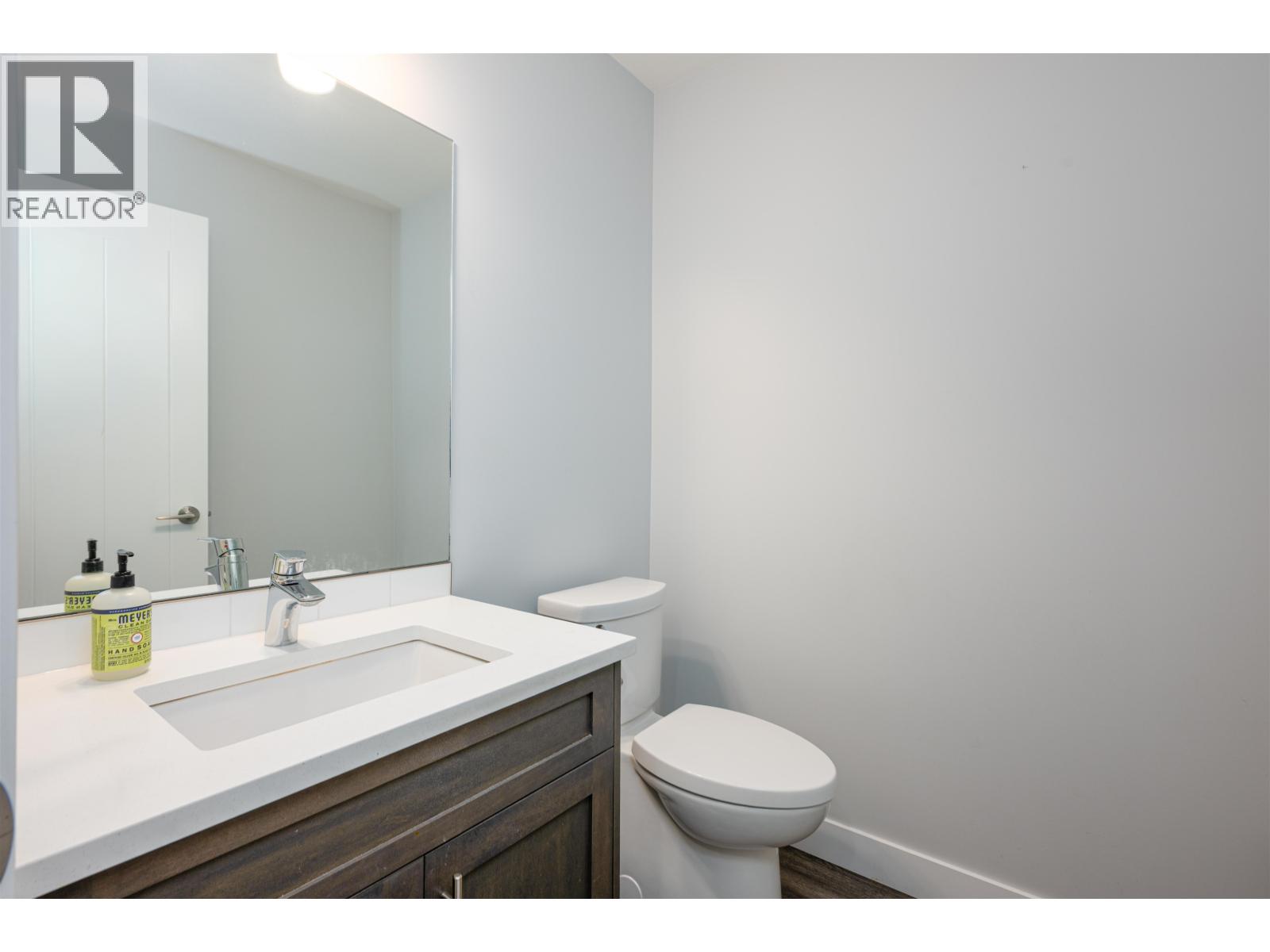 #601 6798 WESTGATE AVENUE - 21