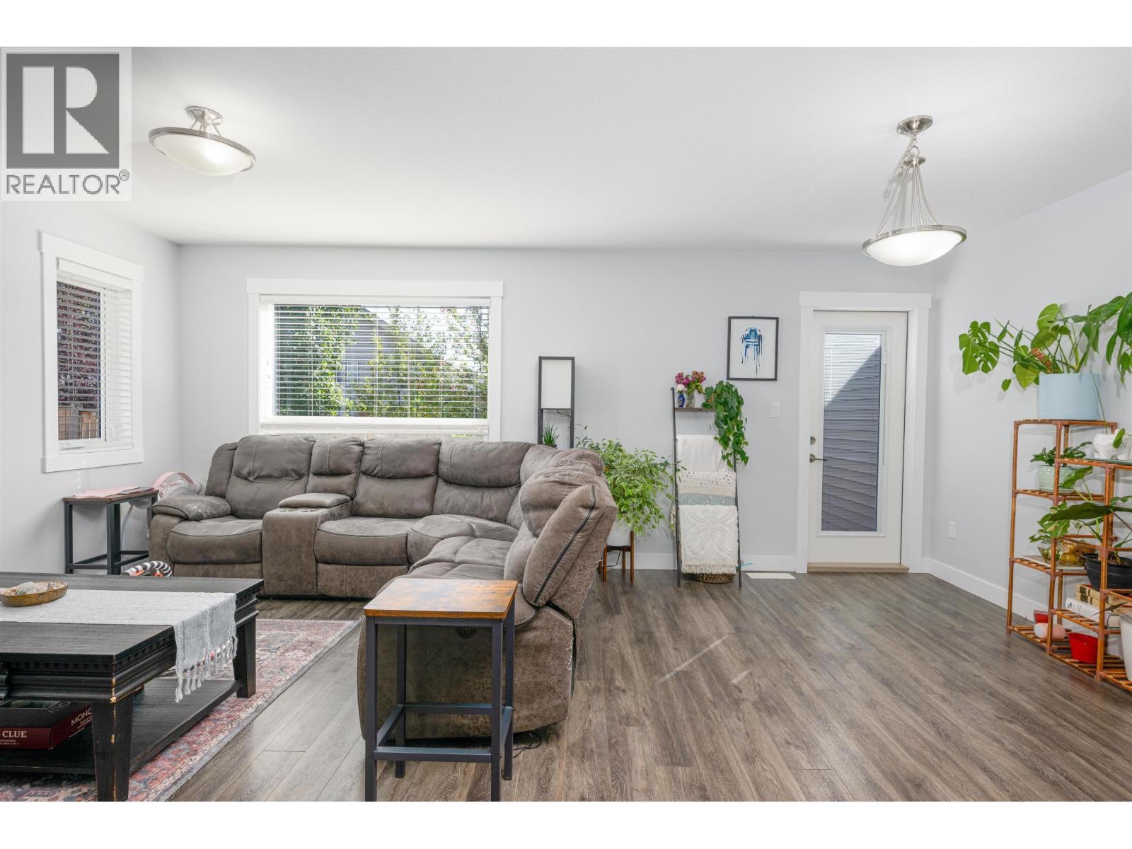 #601 6798 WESTGATE AVENUE - 23