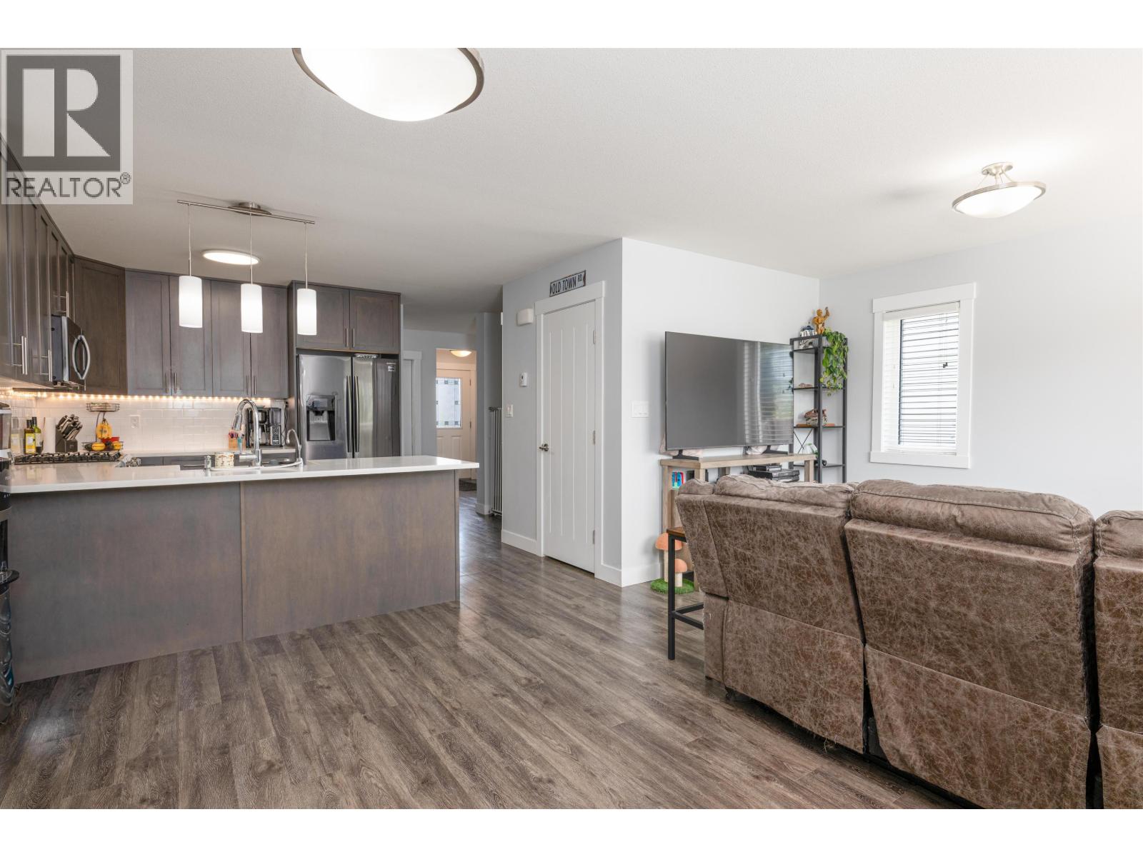 #601 6798 WESTGATE AVENUE - 27