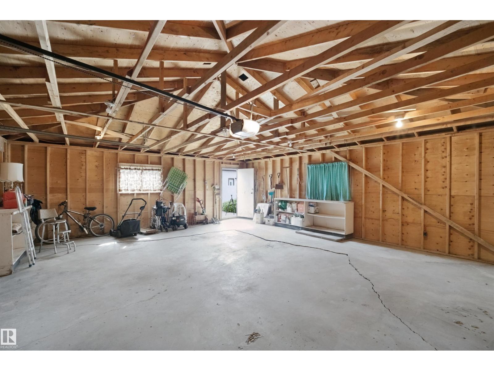 6920 152A AV NW - Image 23