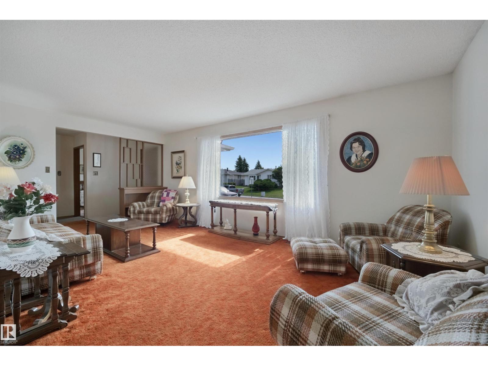 6920 152A AV NW - 4