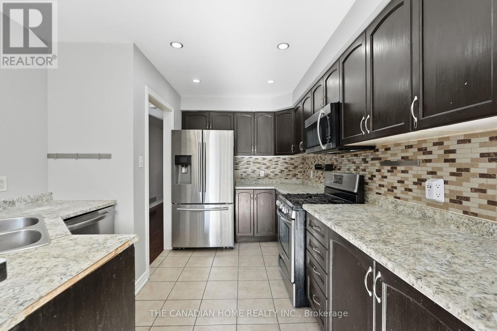 #14 78 PEACHWOOD CRESCENT - 16
