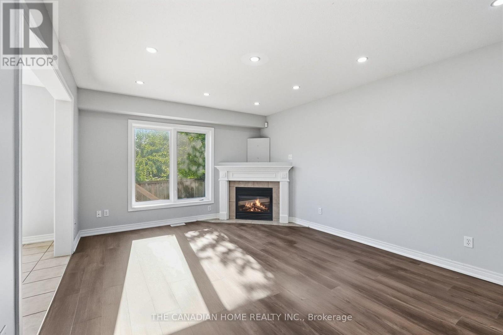 #14 78 PEACHWOOD CRESCENT - 11