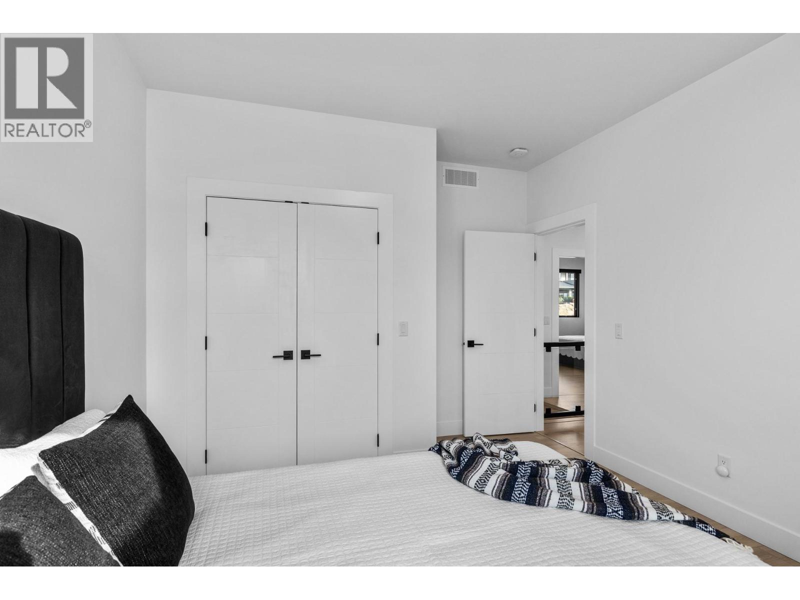 1539 Rocky Point Drive - 51