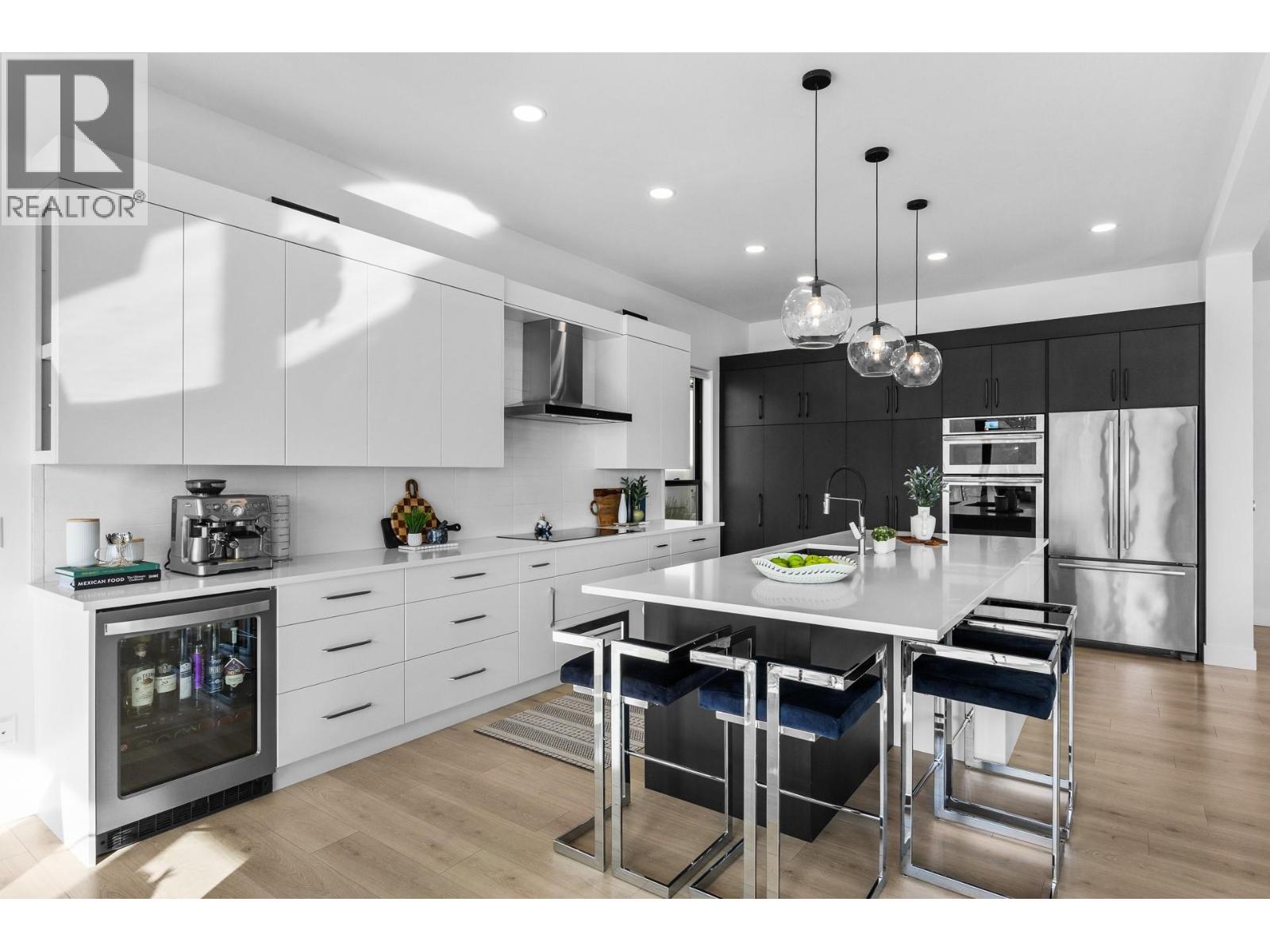 1539 Rocky Point Drive - 25