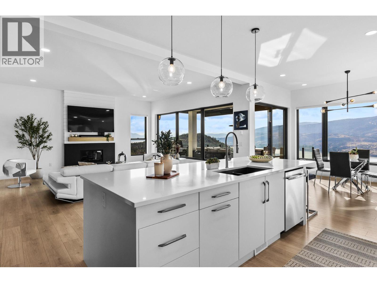 1539 Rocky Point Drive - 29