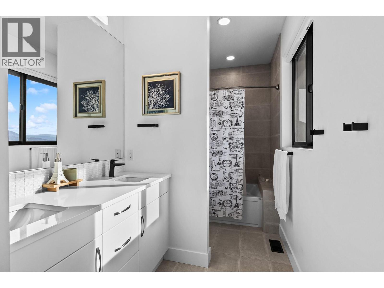 1539 Rocky Point Drive - 47