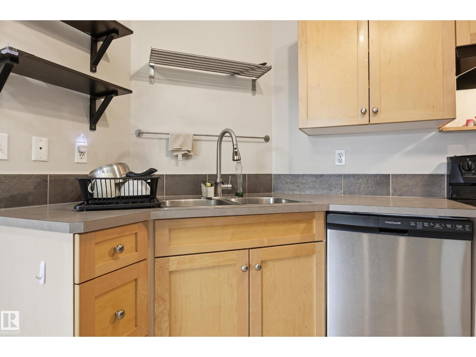 #85 150 EDWARDS DR SW - 11
