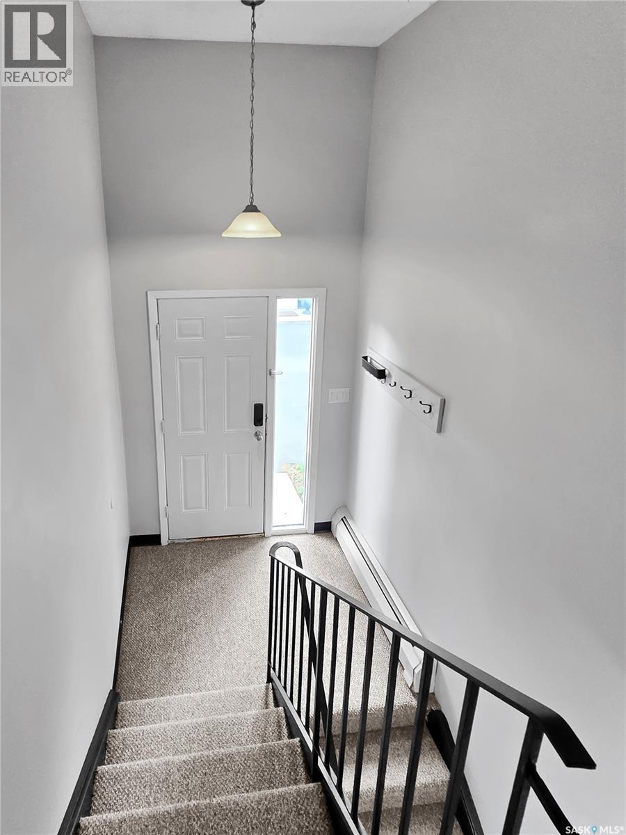 1625 Thompson AVENUE, Saskatoon — photo 10