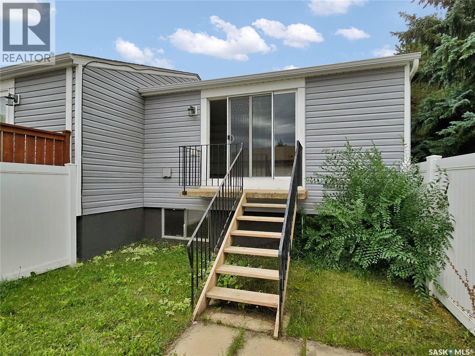 1625 Thompson AVENUE, Saskatoon — photo 20