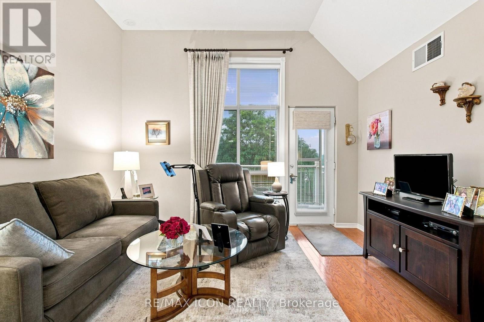 #327 511 GAINSBOROUGH ROAD - Image 10