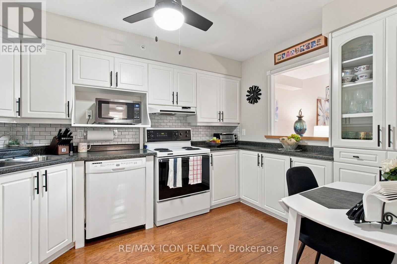 #327 511 GAINSBOROUGH ROAD - 13