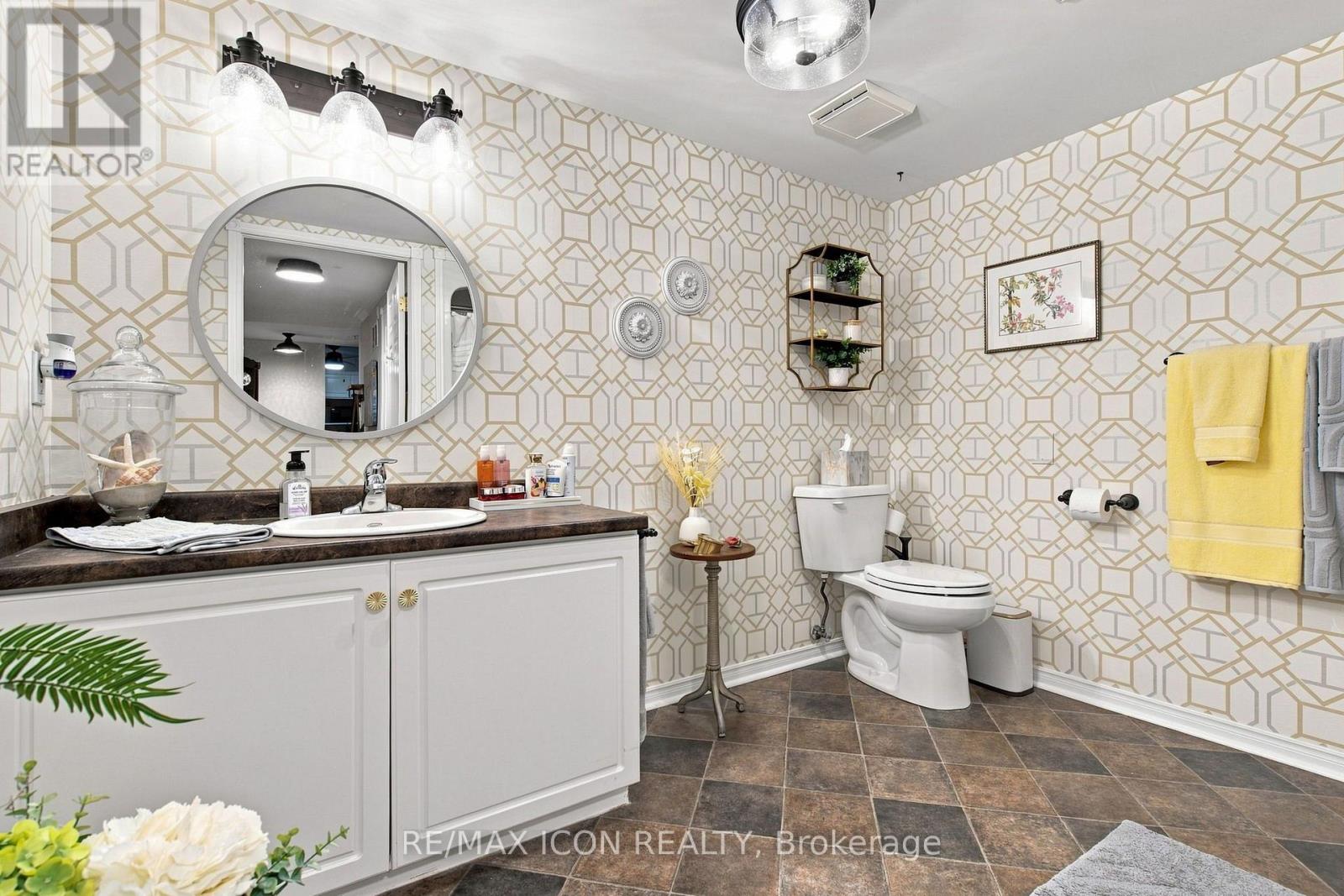#327 511 GAINSBOROUGH ROAD - Image 22
