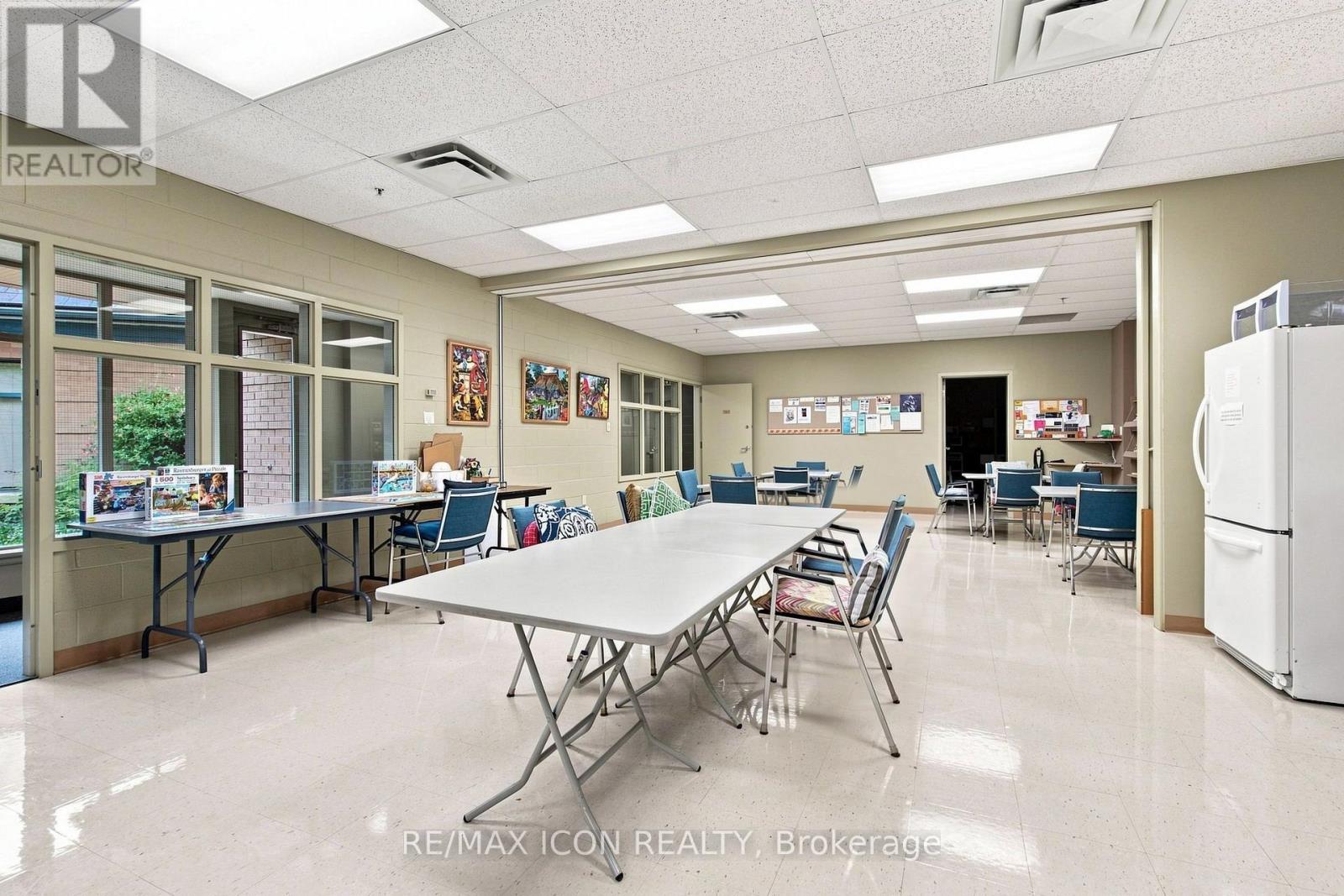 #327 511 GAINSBOROUGH ROAD - Image 29