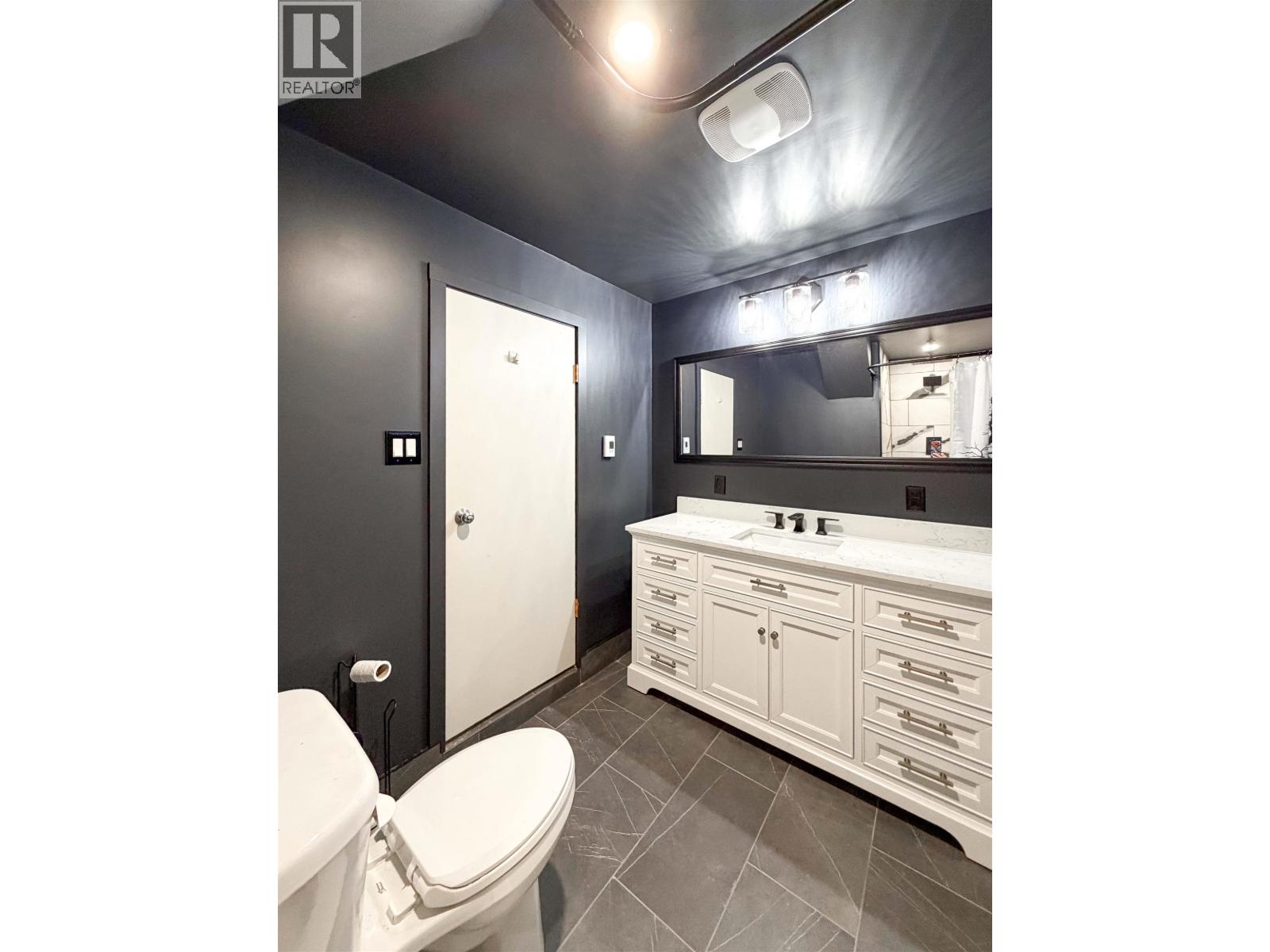 56 DAVY CRESCENT - 17