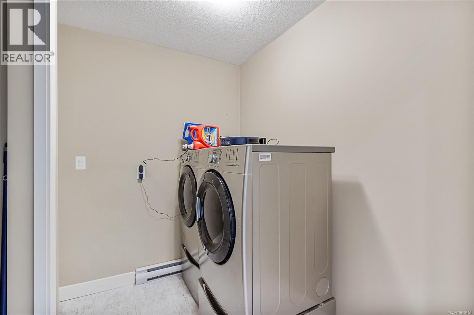 2152 Lark Cres - Image 24