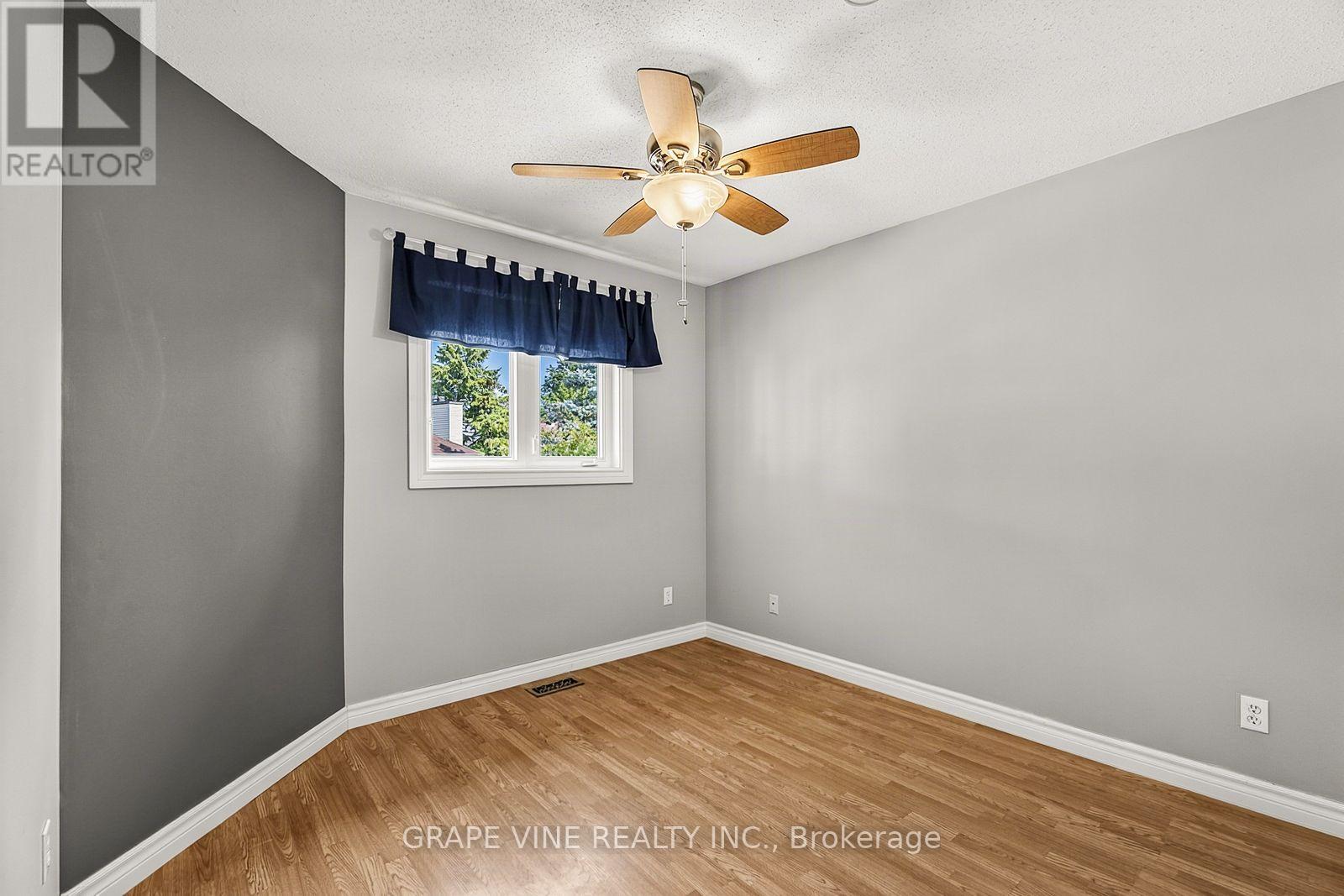 1715 CARA CRESCENT - 32