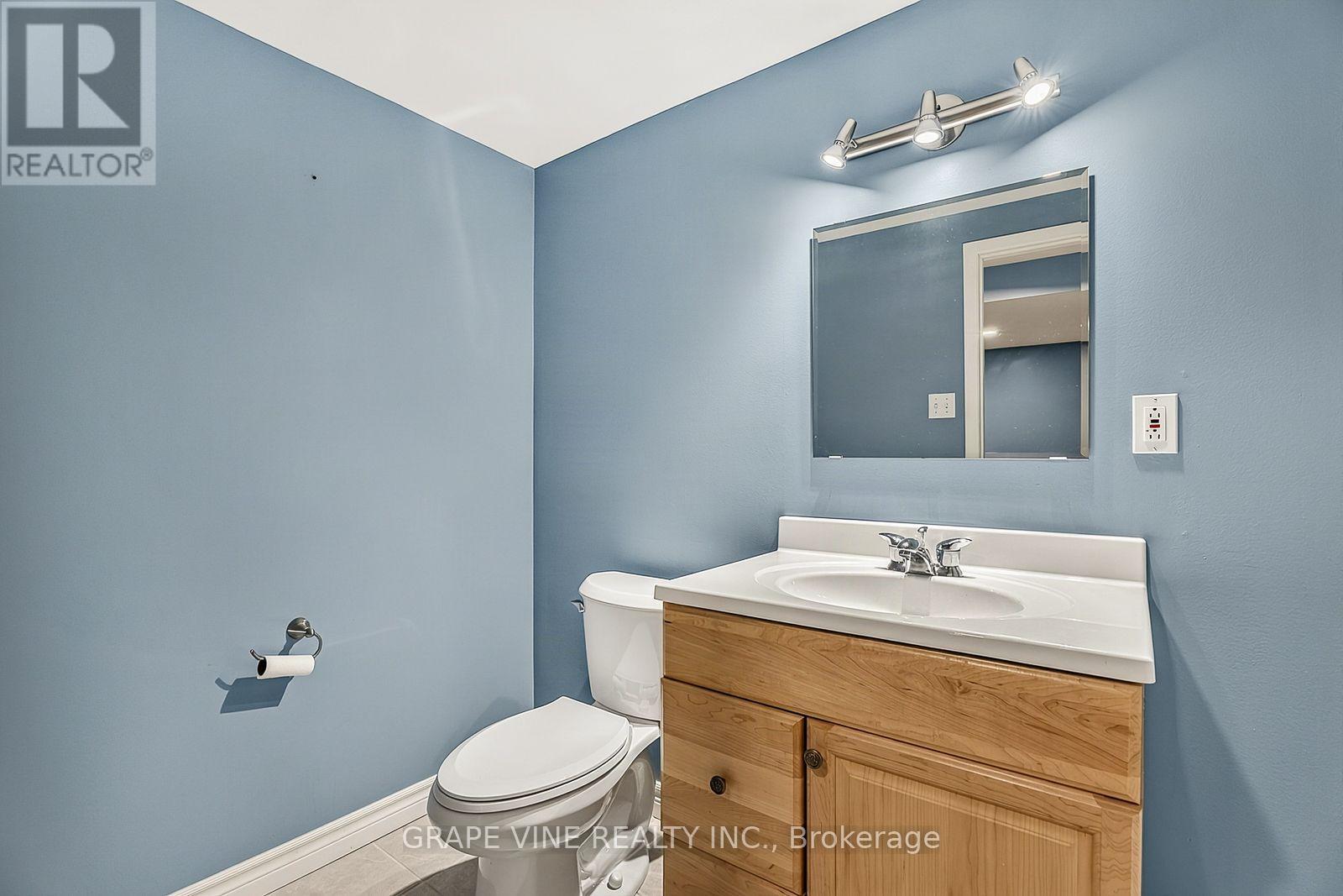 1715 CARA CRESCENT - 44